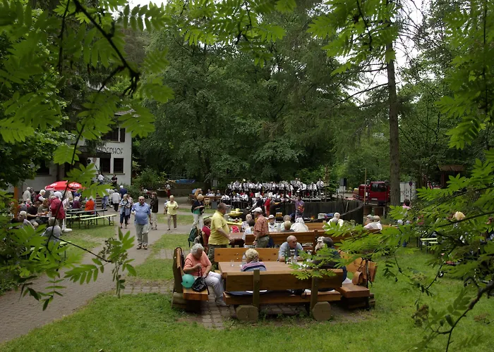 Naturfreundehaus Rahnenhof 2*